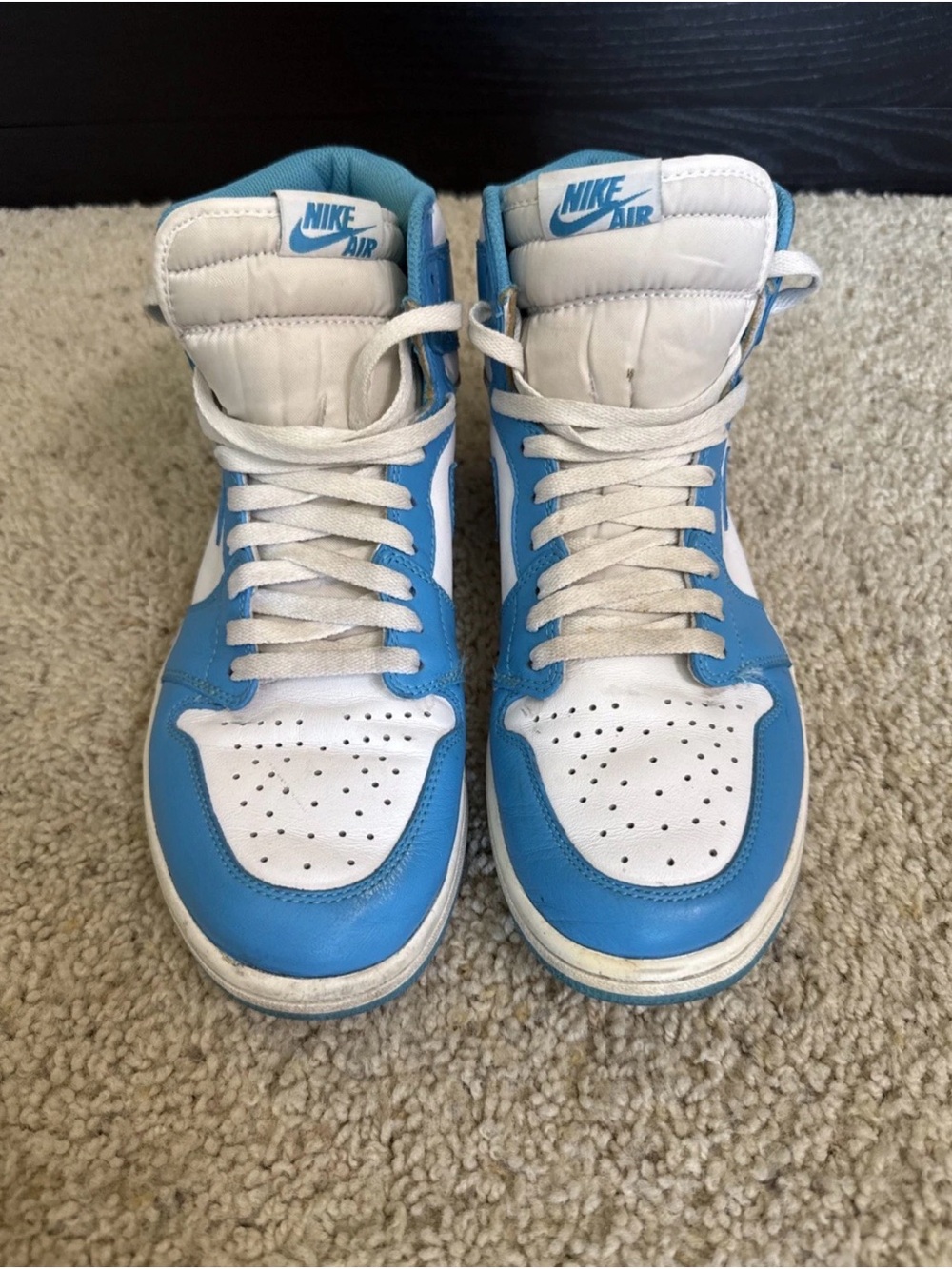 Nike Air Jordan 1 Retro High OG UNC University Blue White 555088-117 Size 10.5